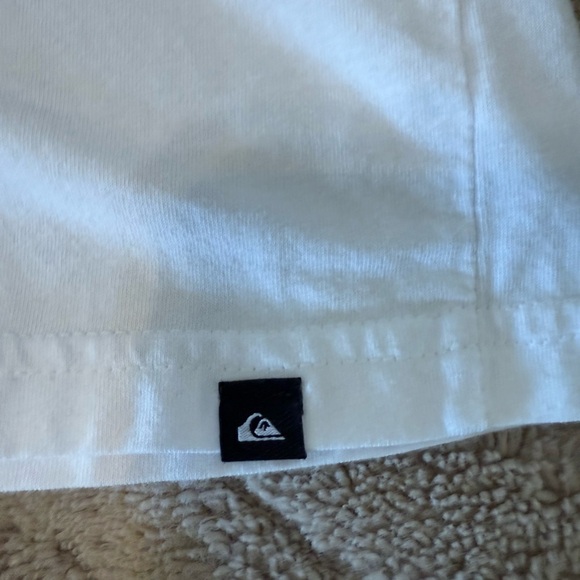 QuickSilver Charlie Brown, Christmas, boys, youth, medium white T-shirt - Picture 6 of 9